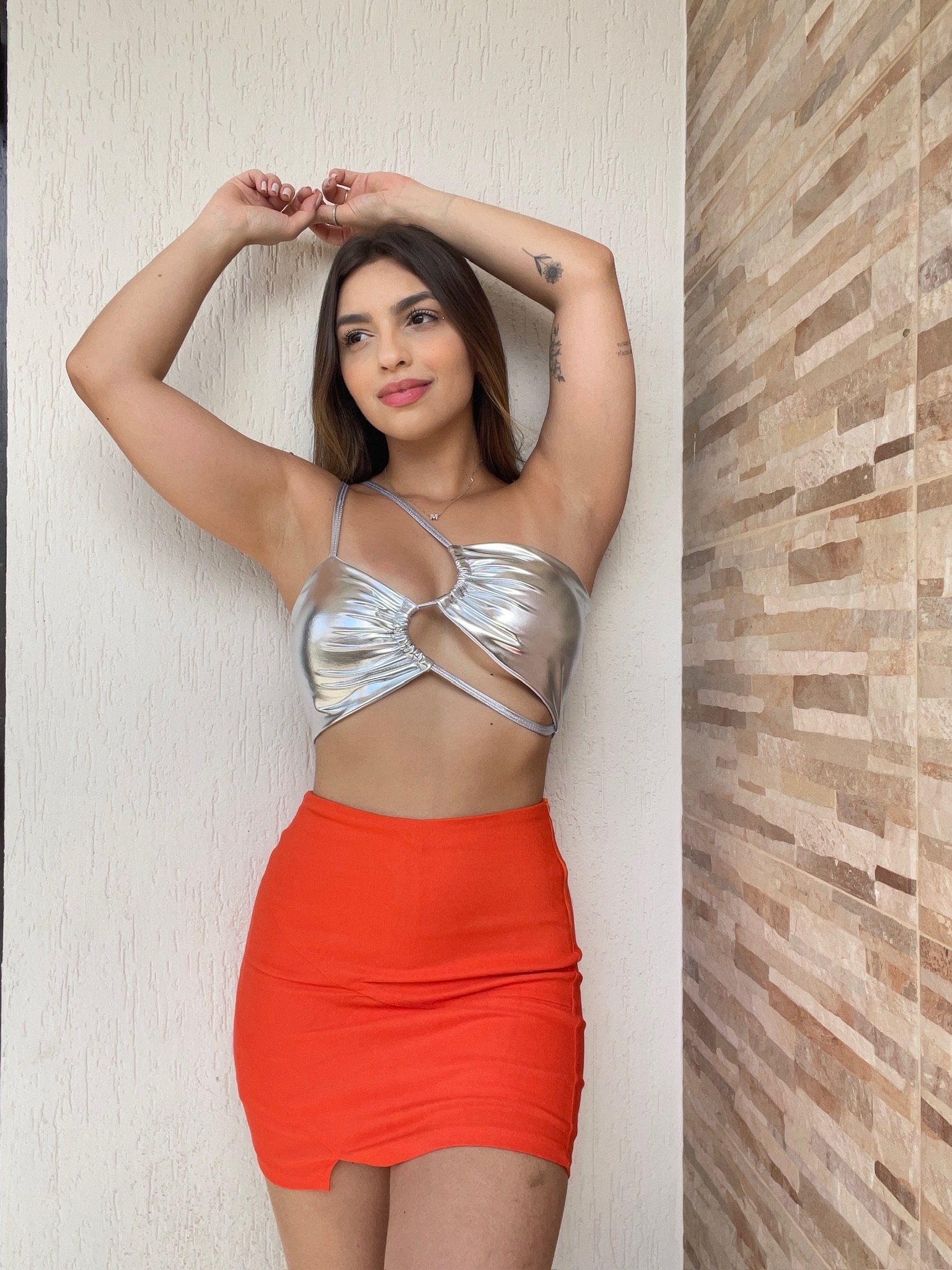 Cropped metalizado recortes carnaval - Imagem 2