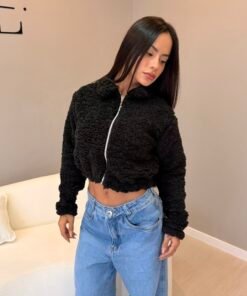 Casaquinho teddy estilo cropped - Imagem 3
